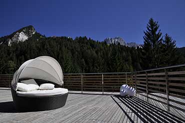 Roof Terrace with Whirlpool
